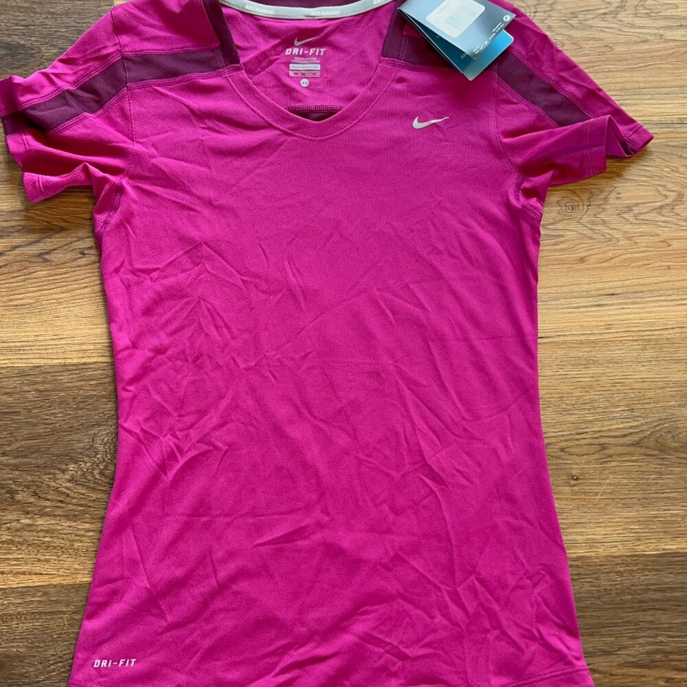 Nike Dry Fit Fuschia Running Shirt Size XS